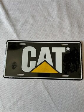 Logo CAT Yellow & Black Metal Plate - Brand